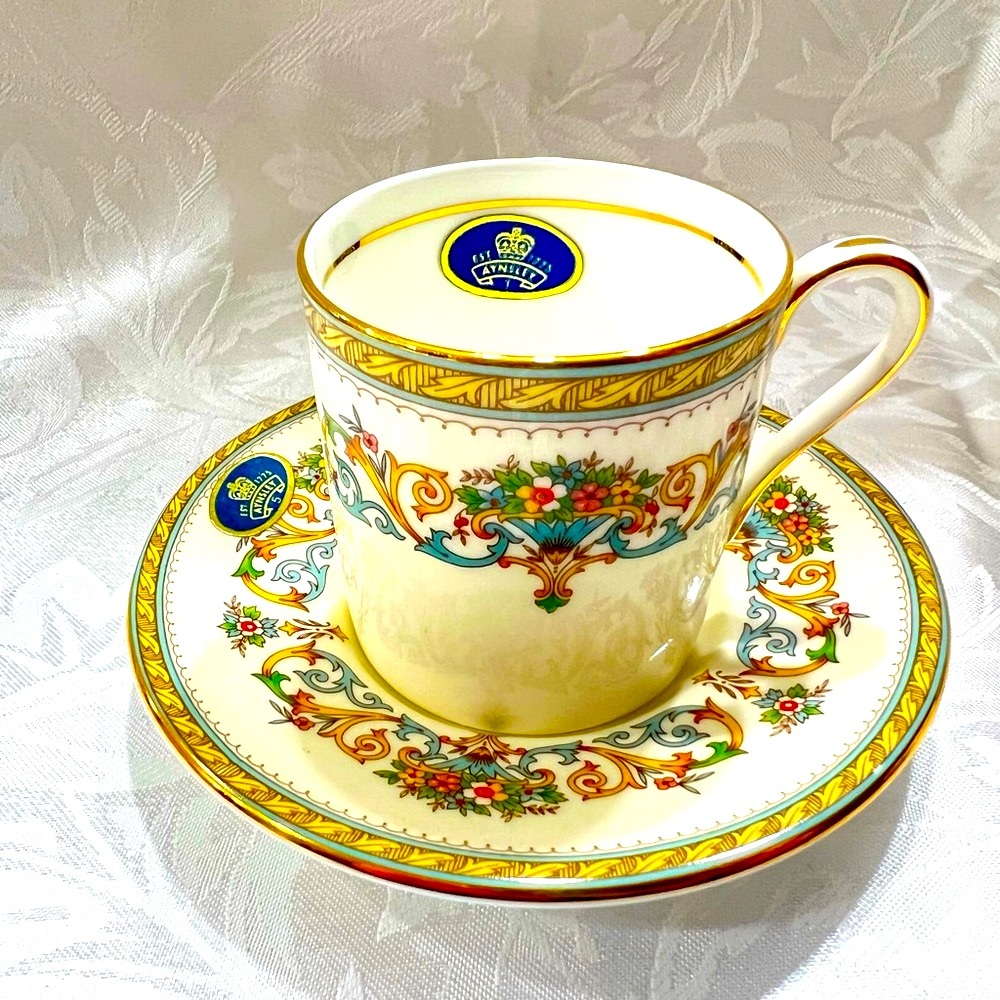 Brand New Aynsley HENLEY set Tea Cup & Saucer